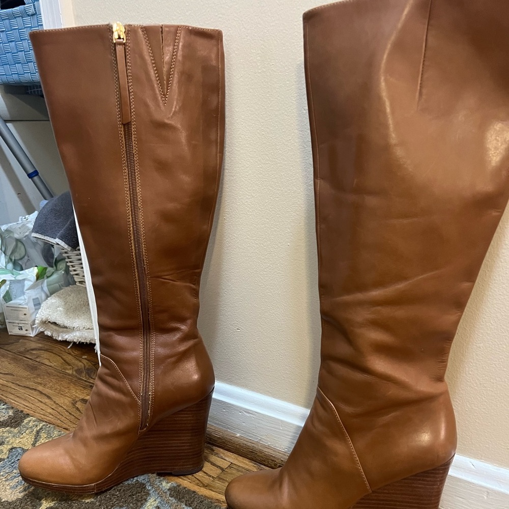 Size 10 tan Leather Nine West boots